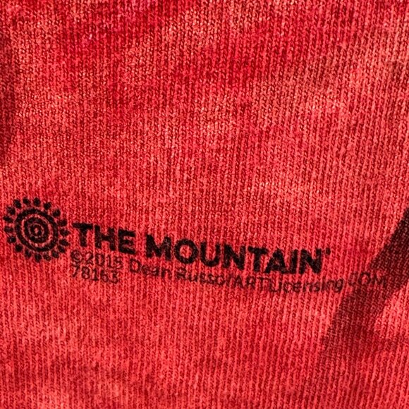 The Mountain Medium Red Dog Art T-Shirt Size Medium - Picture 3 of 5